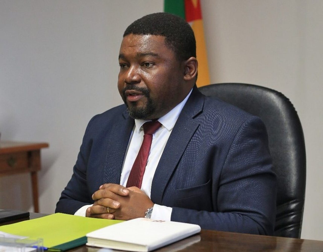 Basilio-Muhate-860x838_Easy-Resize.com_