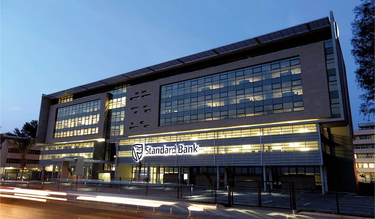 Standard-Bank-Mocambique_Site_Easy-Resize.com_