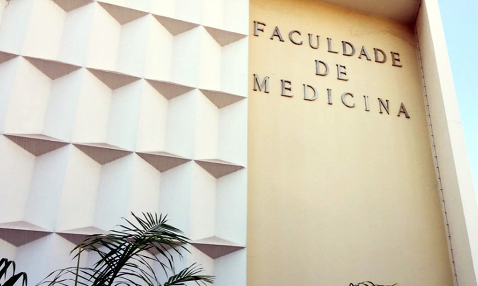 estudantes-de-medicina-UEM