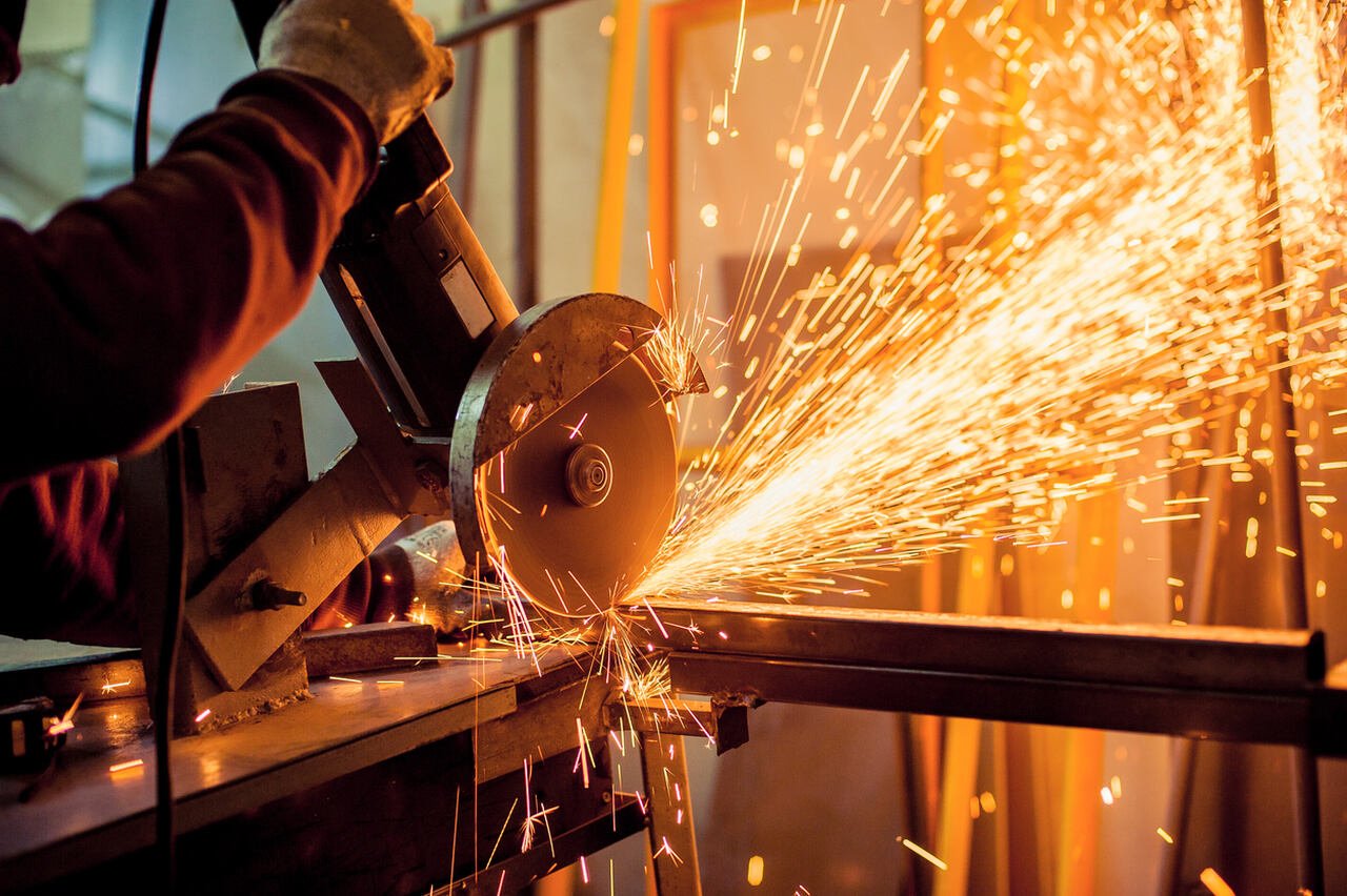 melhores-ferramentas-para-a-industria-CRED-iStock_guruXOOX_Easy-Resize.com_